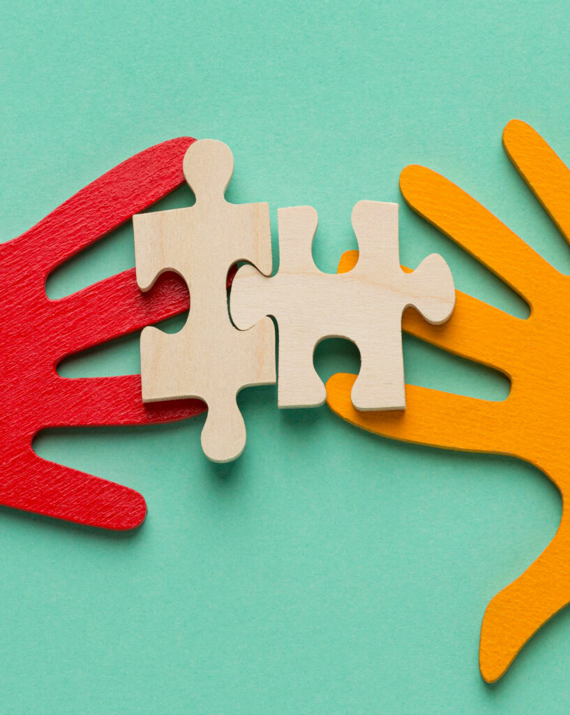 Hoy comienza un viaje de crecimiento, tu viaje de 21 días para mejorar la relación contigo y con los demás. No necesitas nada extraordinario, solo tu compromiso y un cuaderno que será tu compañero de camino.